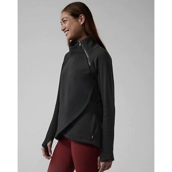 ATHLETA Women's Black Cozy Karma Asymmetrical Fleece Lined Sweatshirt Size Large - Picture 2 of 8